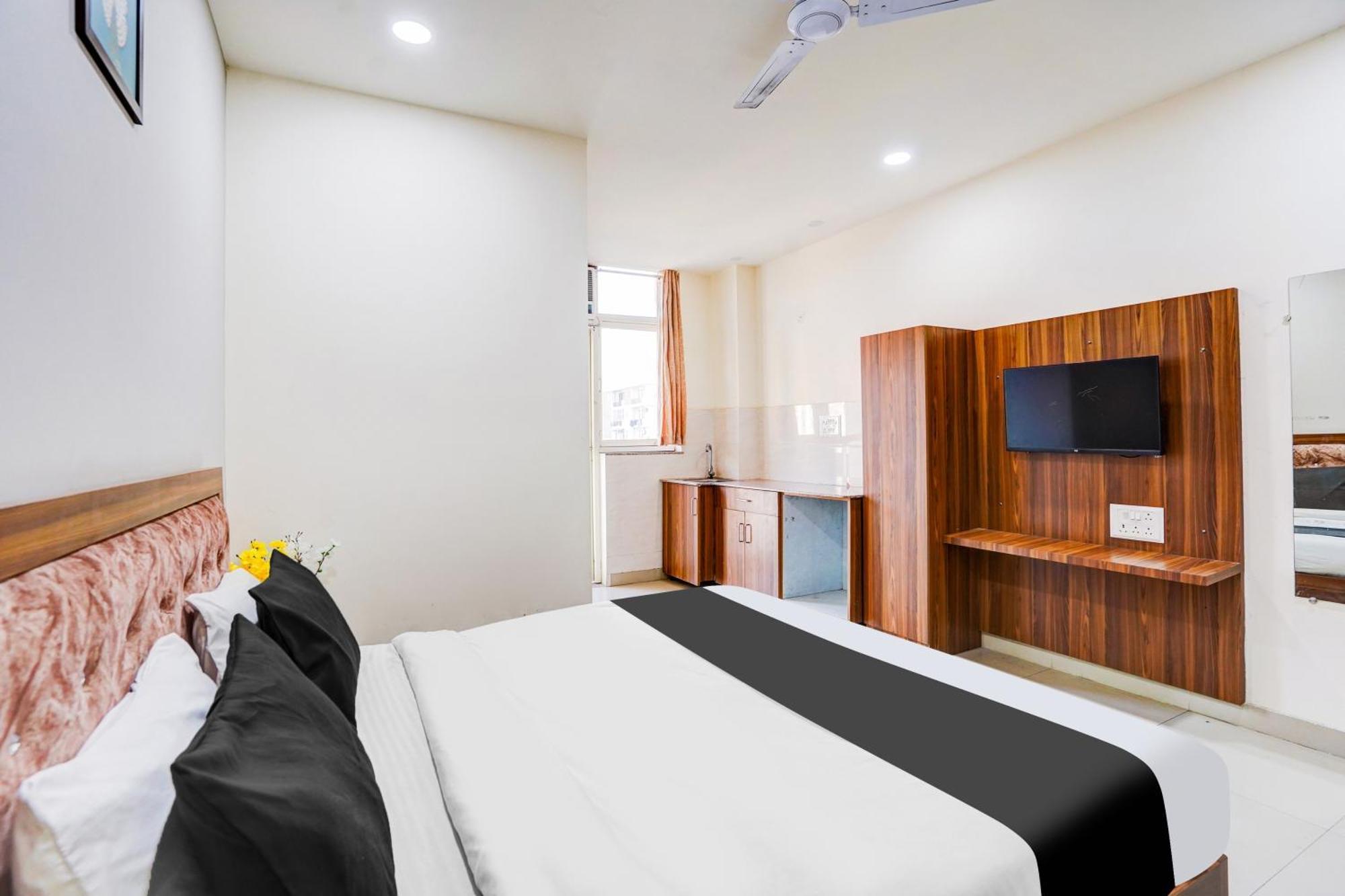Super Collection O Sector 104 Noida Hotel ภายนอก รูปภาพ