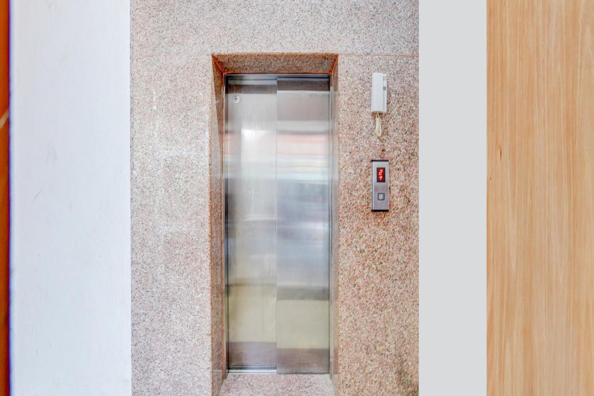 Super Collection O Sector 104 Noida Hotel ภายนอก รูปภาพ